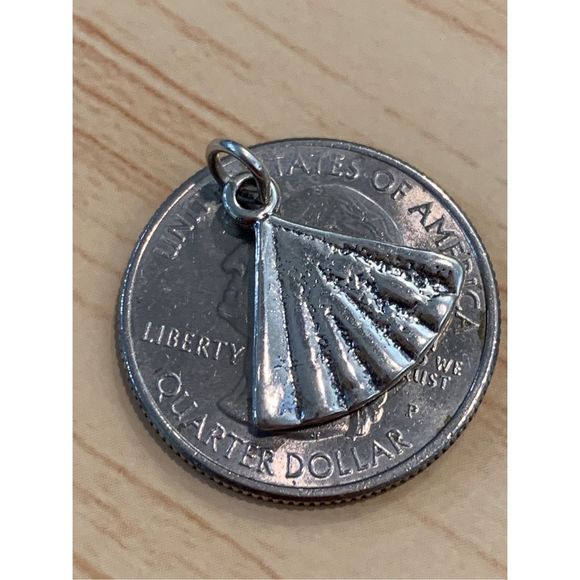 Hand Fan Sterling Silver Jewelry Charm #victorian #vintage - Picture 3 of 3